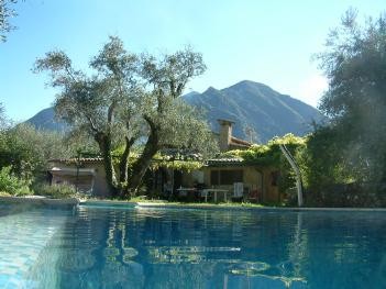 Photo Chambre d'hte Breil sur roya Property  abricot