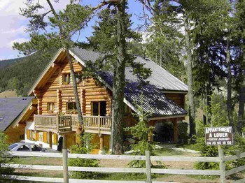 Dans chalet en rondins appt 2 pices + ... 
